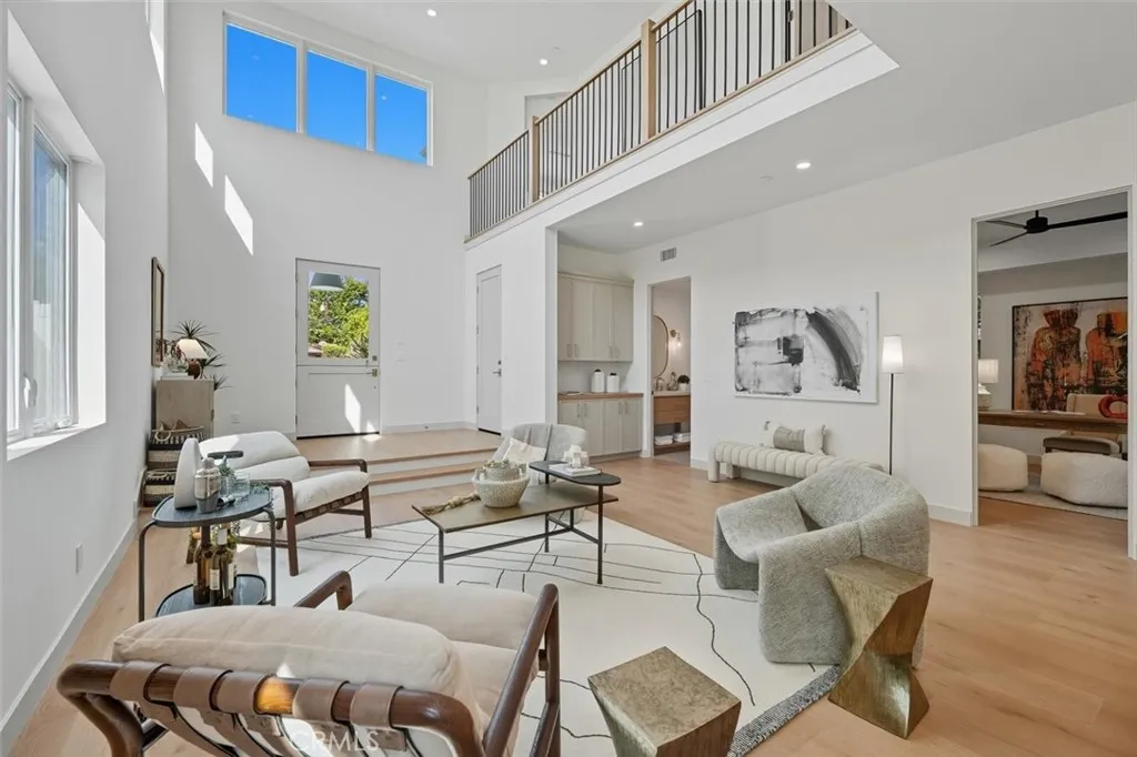2904 Palm Avenue, Manhattan Beach, California 90266 home-pic-10