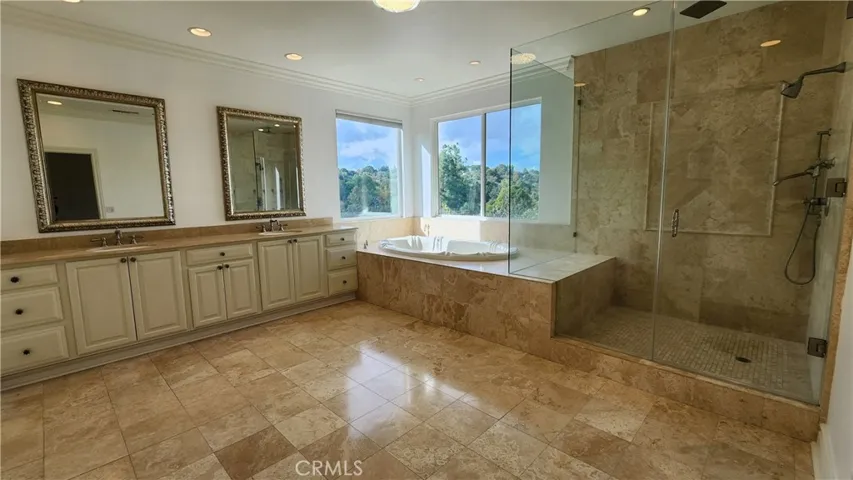 5845 Hilltop Road, Hidden Hills, California 91302