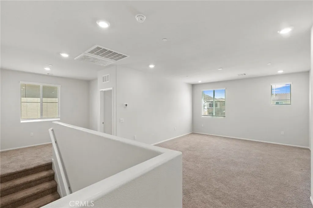 19409 Brush Creek Way, Lake Elsinore, California 92532 home-pic-28