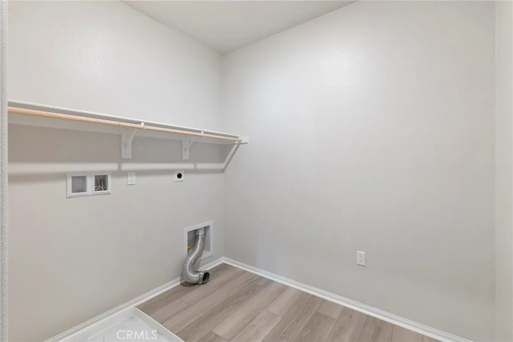 19409 Brush Creek Way, Lake Elsinore, California 92532 home-pic-20