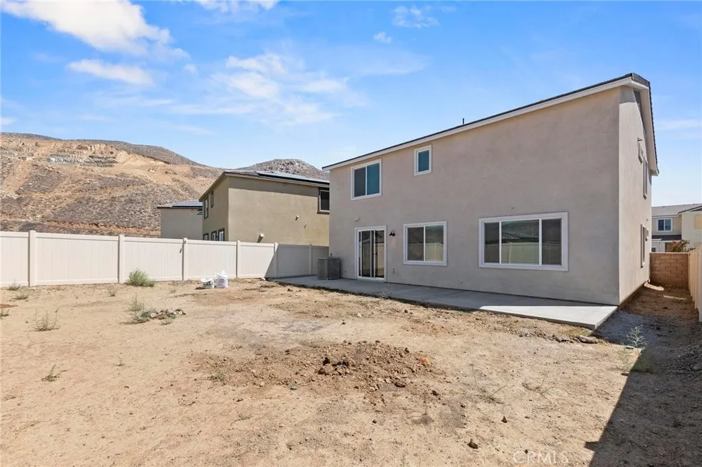 19409 Brush Creek Way, Lake Elsinore, California 92532 home-pic-32