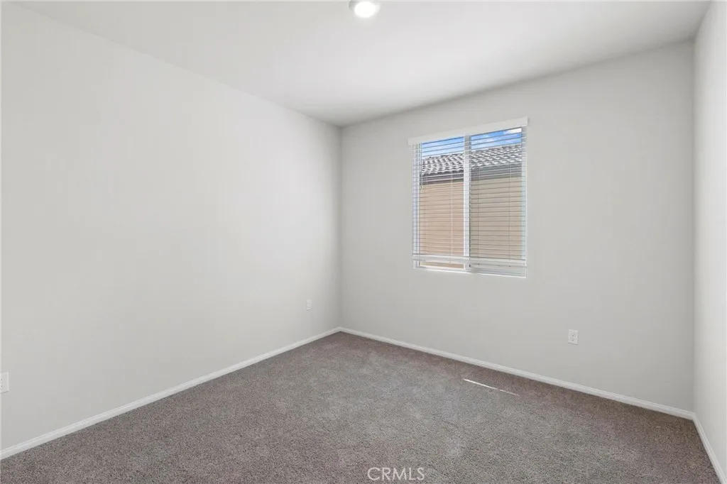 19409 Brush Creek Way, Lake Elsinore, California 92532 home-pic-18