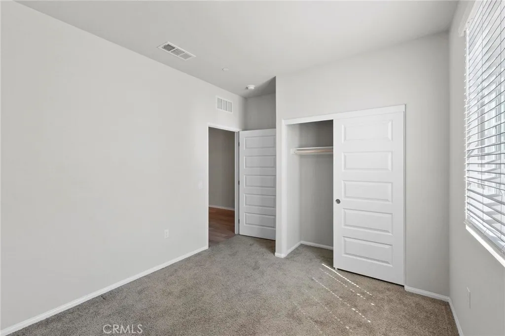 19409 Brush Creek Way, Lake Elsinore, California 92532 home-pic-14