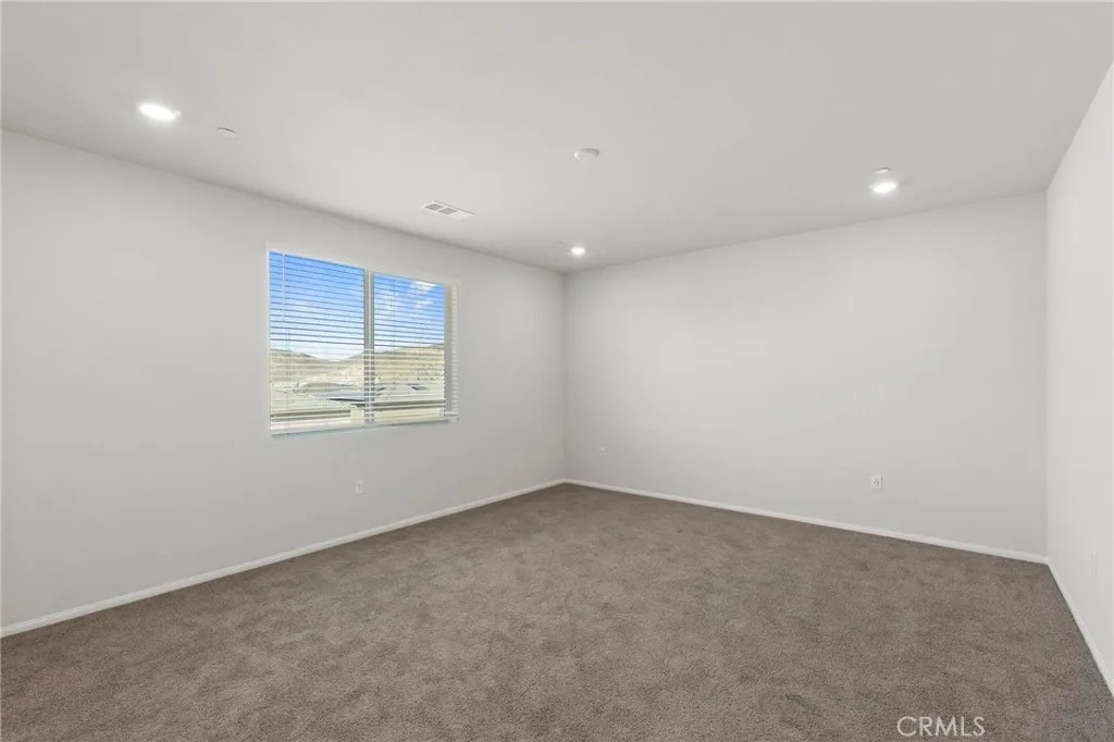 19409 Brush Creek Way, Lake Elsinore, California 92532 home-pic-25