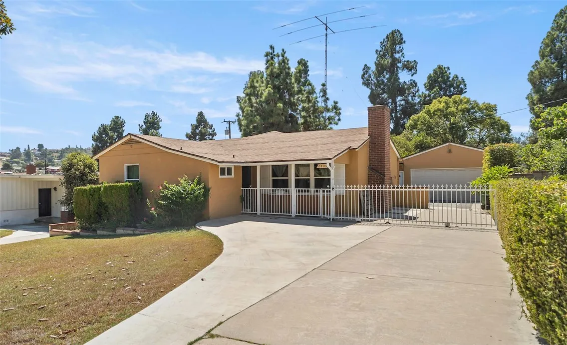 2409 Siwanoy Dr, Alhambra, California 91803 home-pic-0