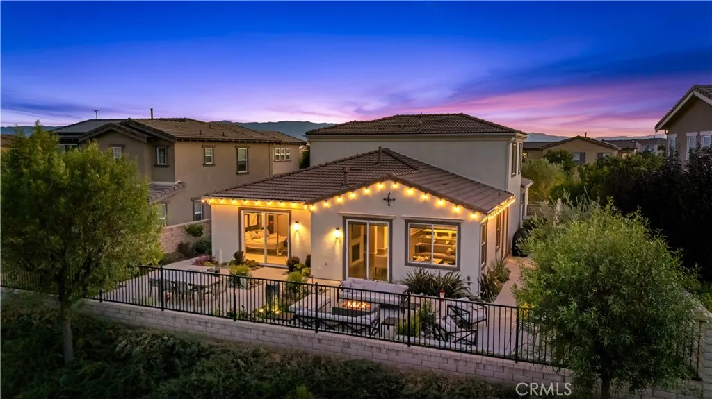 28648 Iron Village Drive, Valencia, California 91354 home-pic-1