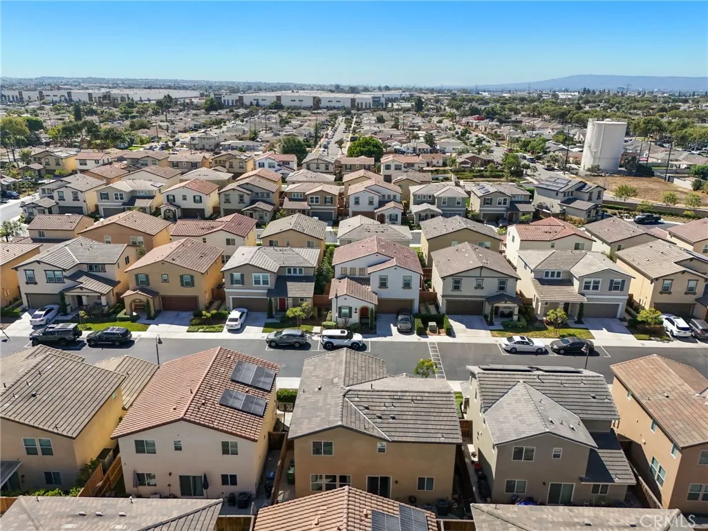 825 Sweetbay Lane, Los Angeles, California 90059 home-pic-40