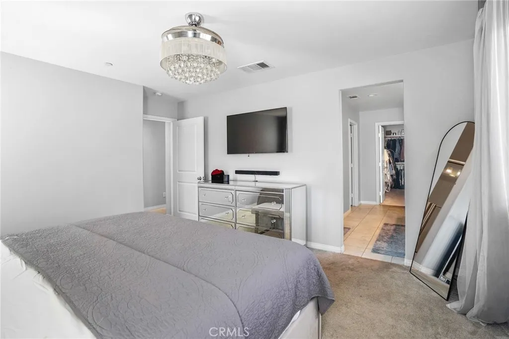 825 Sweetbay Lane, Los Angeles, California 90059 home-pic-27