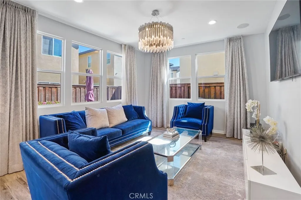 825 Sweetbay Lane, Los Angeles, California 90059 home-pic-13