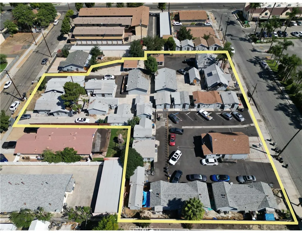 123 N Inez Street, Hemet, California 92543, ,Residential Income,For Sale,Inez,CV25213874