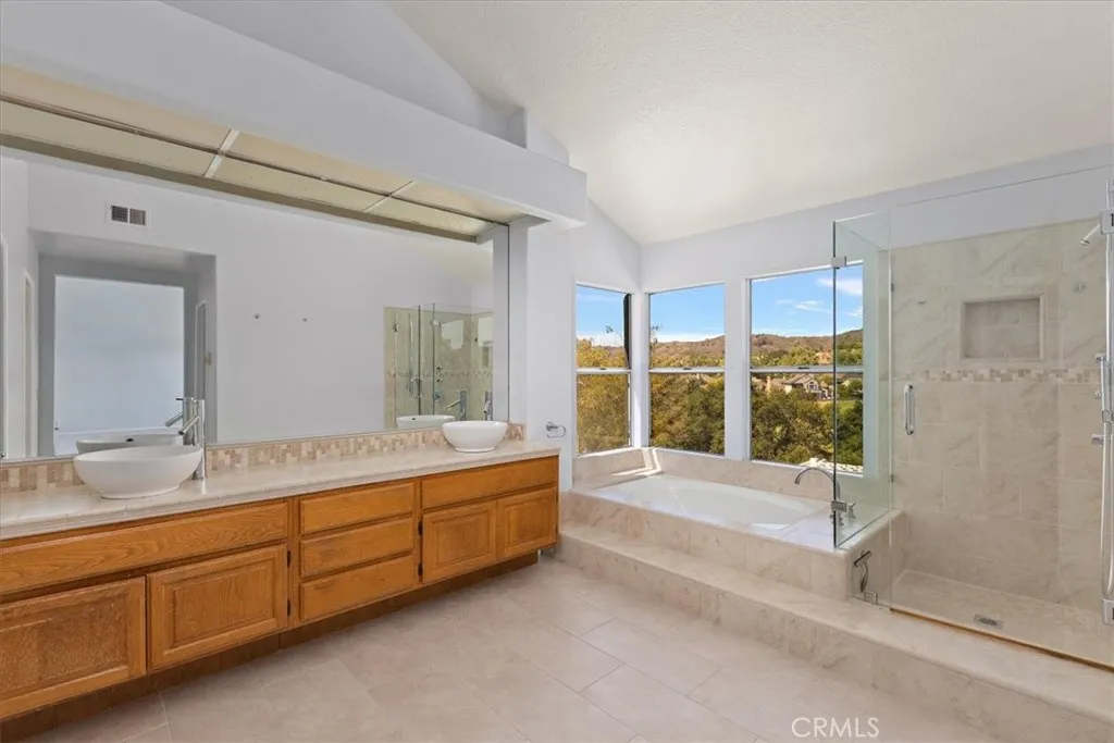 3 Mantenida, Coto De Caza, California 92679 home-pic-12