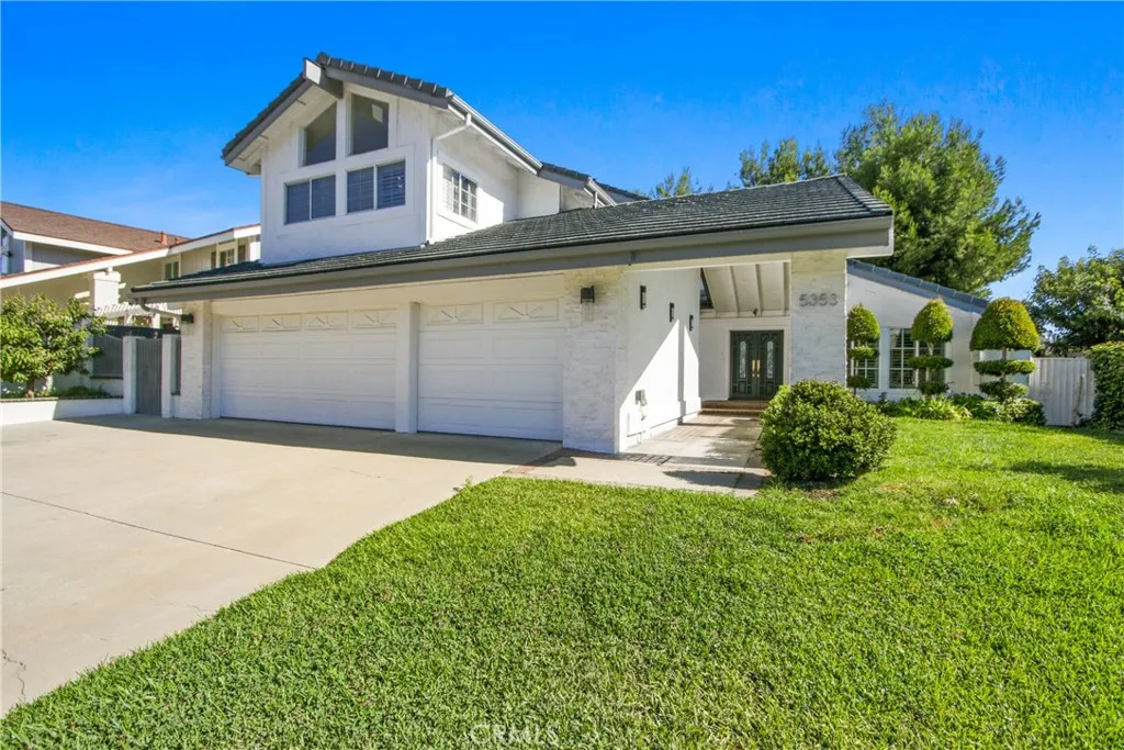 5353 Rural Ridge Circle E, Anaheim Hills, California 92707 home-pic-2