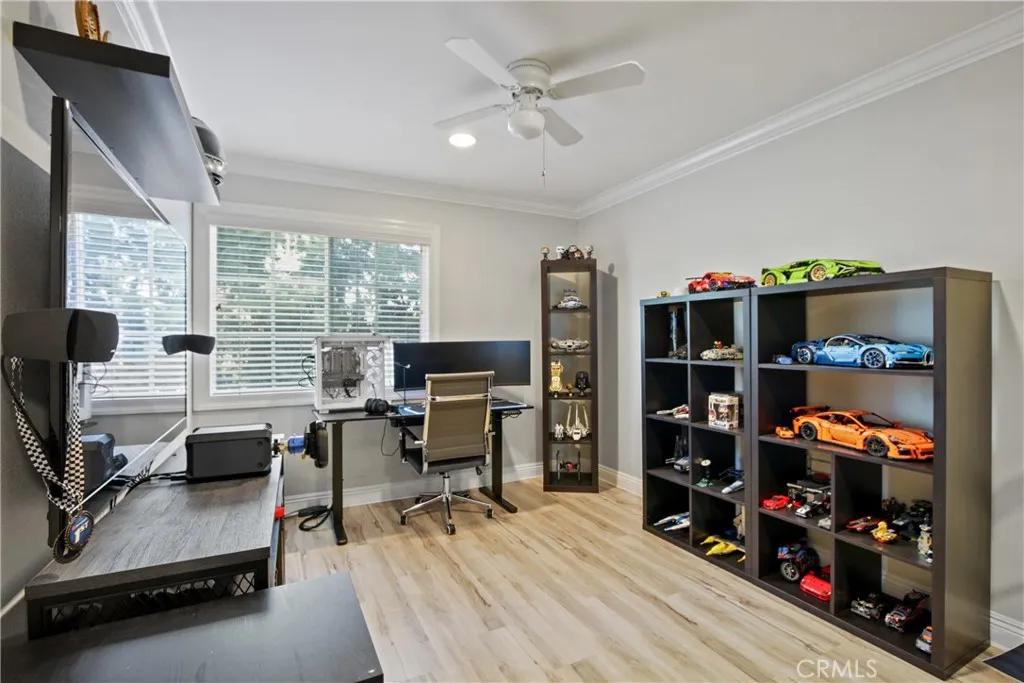 5353 Rural Ridge Circle E, Anaheim Hills, California 92707 home-pic-29