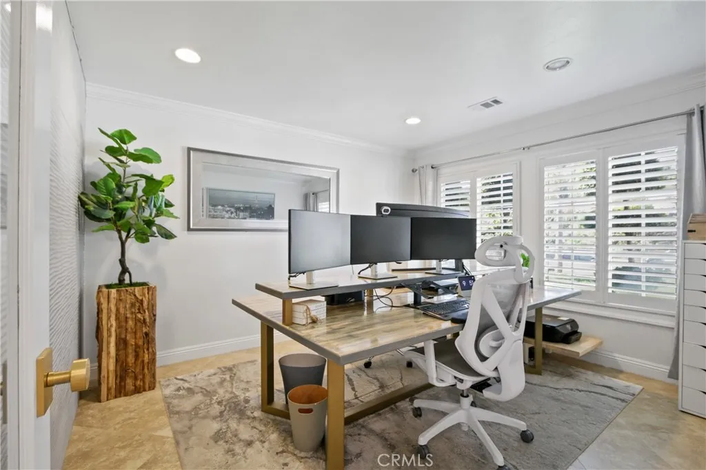 5353 Rural Ridge Circle E, Anaheim Hills, California 92707 home-pic-20