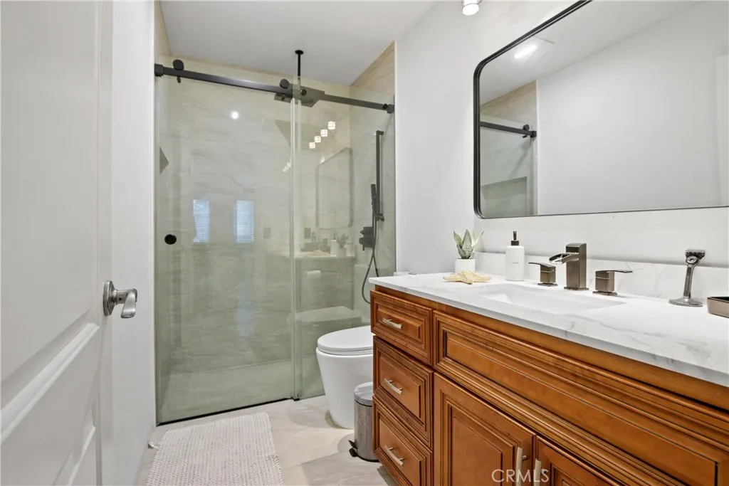 5353 Rural Ridge Circle E, Anaheim Hills, California 92707 home-pic-31
