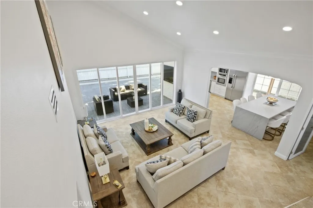 5353 Rural Ridge Circle E, Anaheim Hills, California 92707 home-pic-23