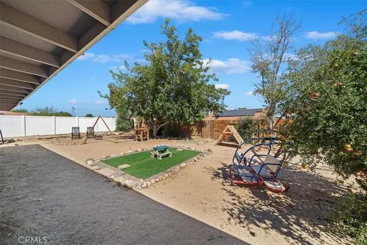 15250 Garnet Cv, Victorville, California 92394
