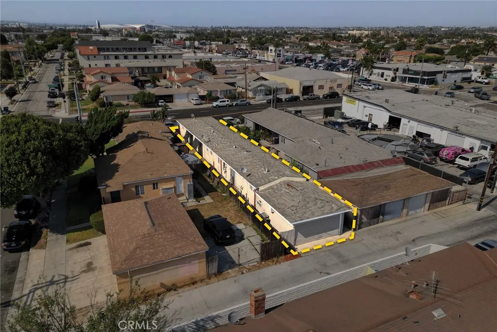 4026 W 120th Street, Hawthorne, California 90250 home-pic-5