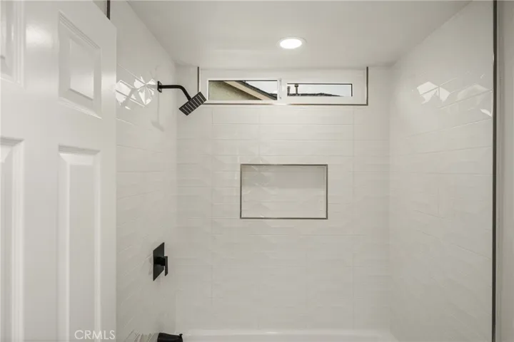 Hall bathroom upstairs.