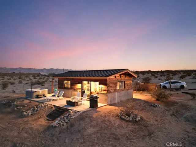 3232 Bluegrass Avenue, 29 Palms, California 92277
