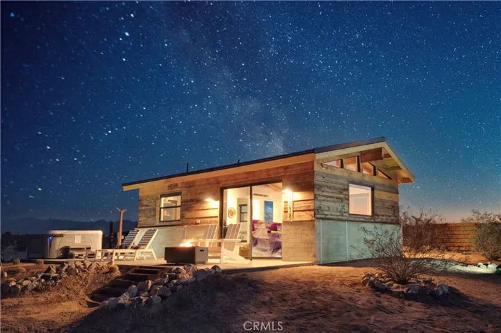 3232 Bluegrass Avenue, 29 Palms, California 92277