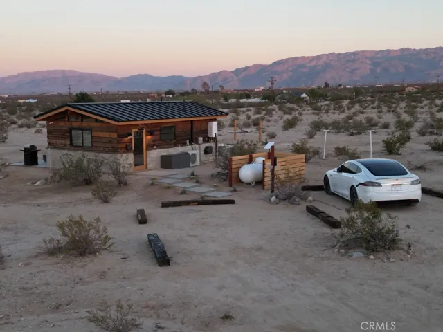 3232 Bluegrass Avenue, 29 Palms, California 92277