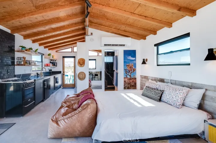 3232 Bluegrass Avenue, 29 Palms, California 92277