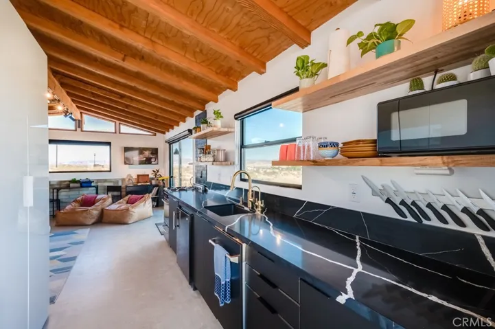 3232 Bluegrass Avenue, 29 Palms, California 92277