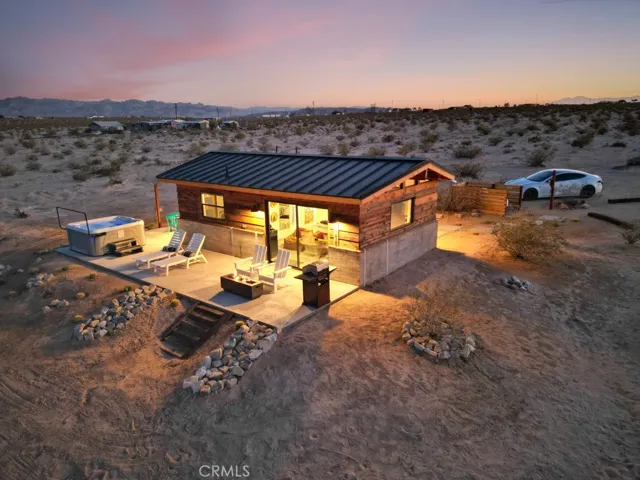 3232 Bluegrass Avenue, 29 Palms, California 92277