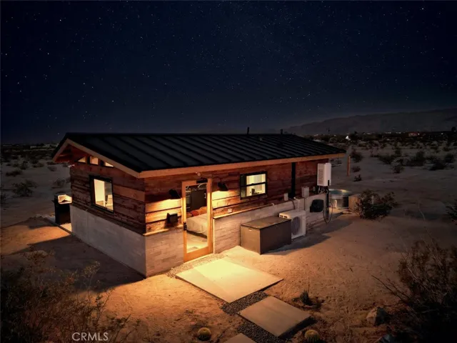 3232 Bluegrass Avenue, 29 Palms, California 92277