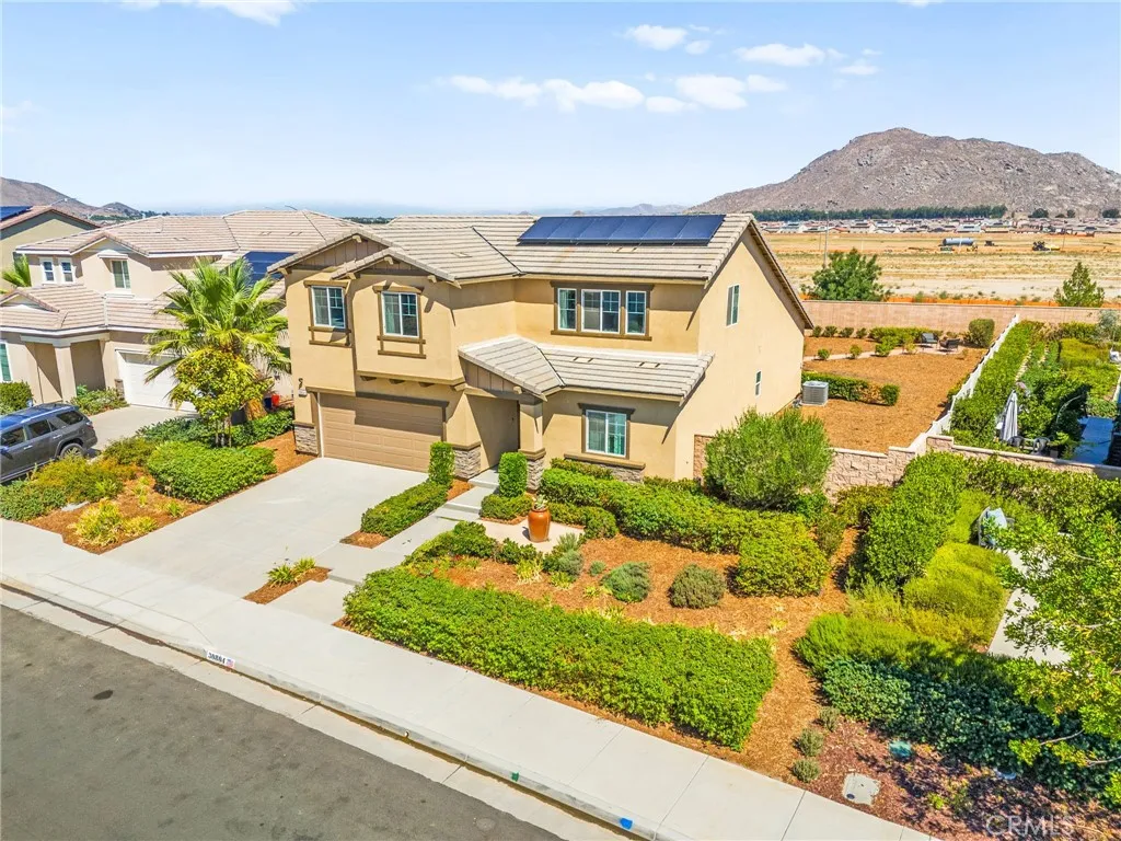 30804 Expedition Drive, Winchester, California 92596 home-pic-3