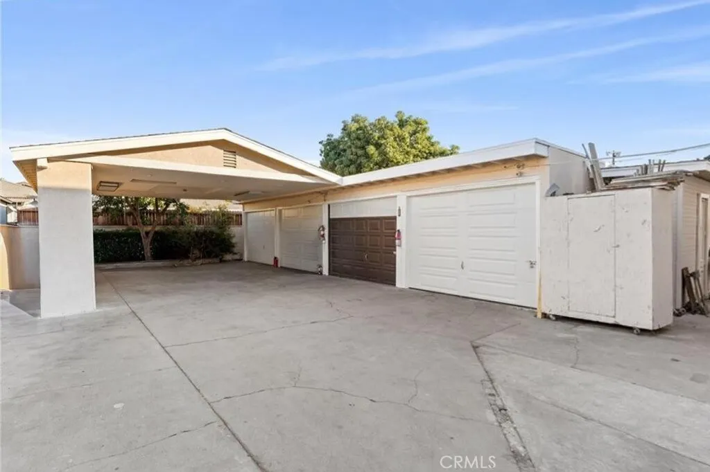 510 S Tamarind, Compton, California 90220 home-pic-4
