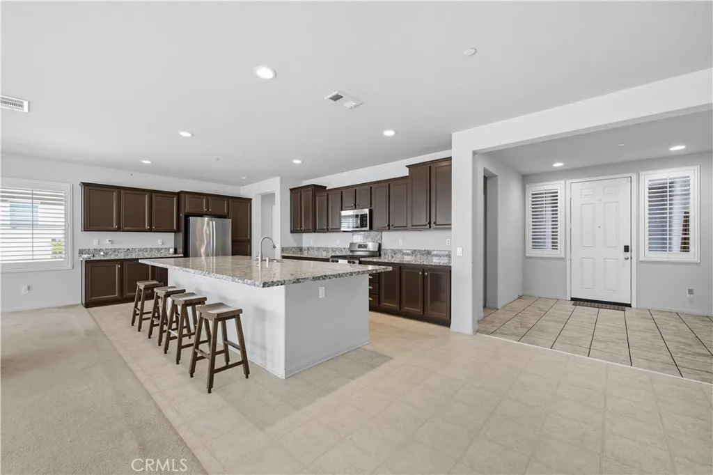 35159 Heritage Pointe Drive, Murrieta, California 92563 home-pic-8