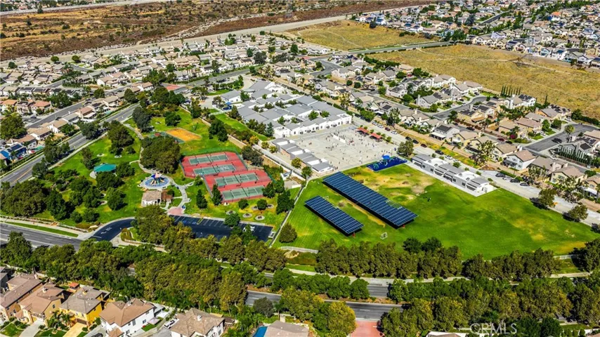 14871 Sydney, Fontana, California 92336