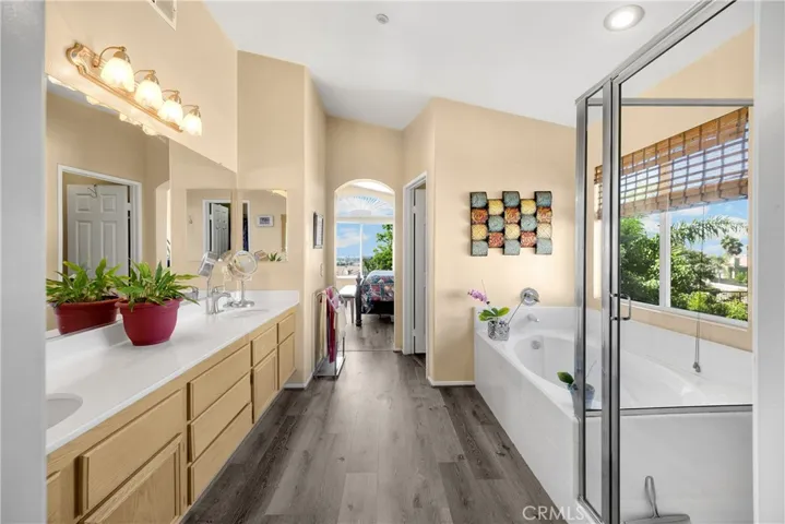 14871 Sydney, Fontana, California 92336