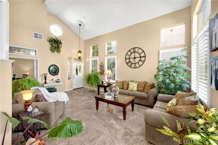 14871 Sydney, Fontana, California 92336