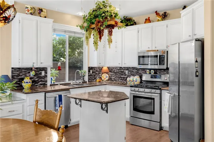 14871 Sydney, Fontana, California 92336