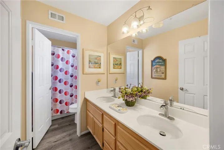 14871 Sydney, Fontana, California 92336