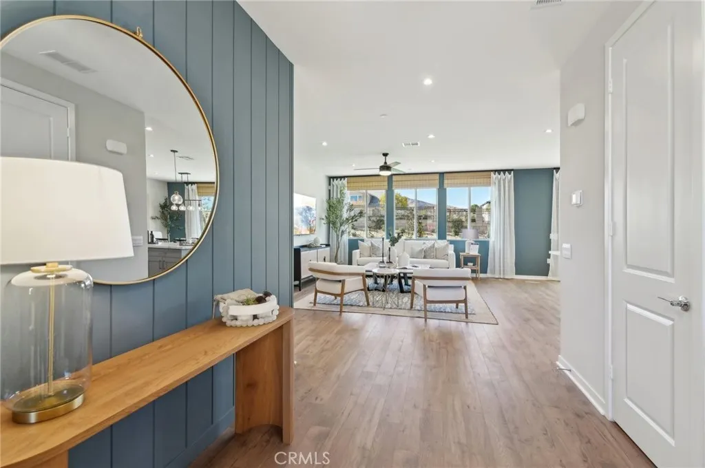 41819 Montana Drive, Palmdale, California 93551 home-pic-2