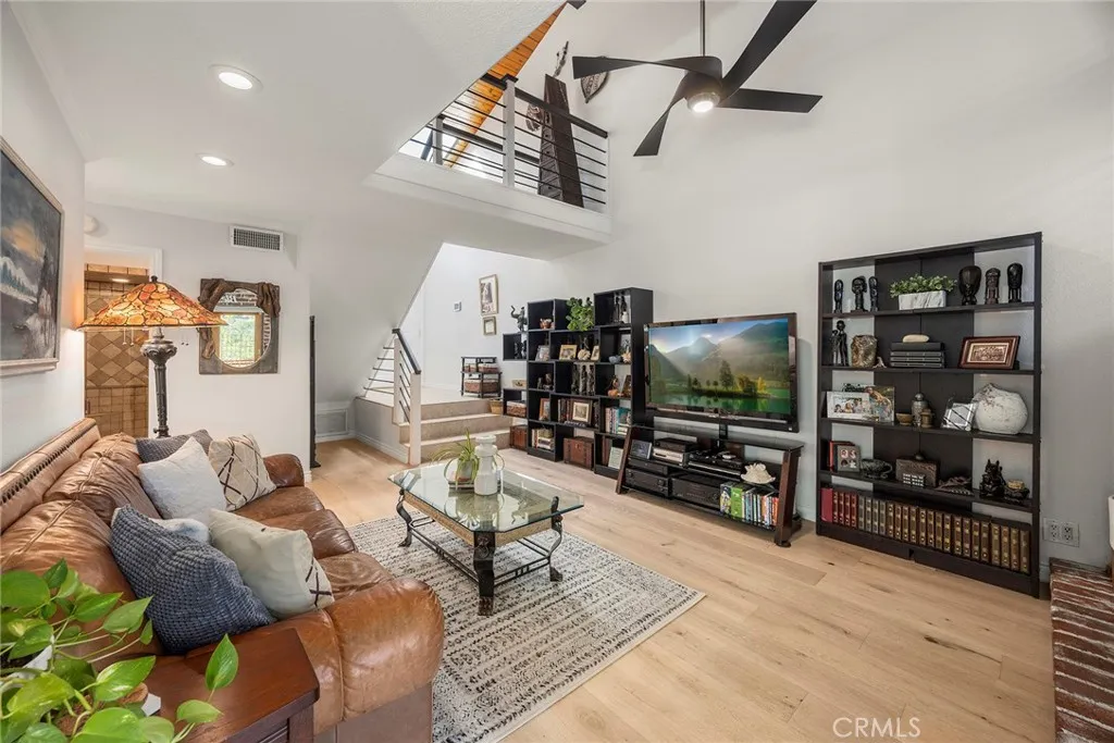 726 S Camino Grande, Anaheim Hills, California 92807 home-pic-14