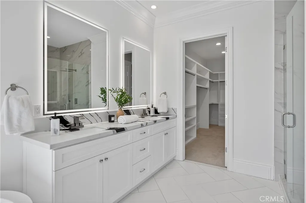 8056 Kentwood Avenue, Los Angeles, California 90045 home-pic-38