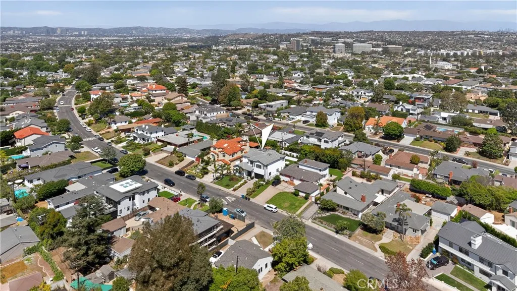 8056 Kentwood Avenue, Los Angeles, California 90045 home-pic-70