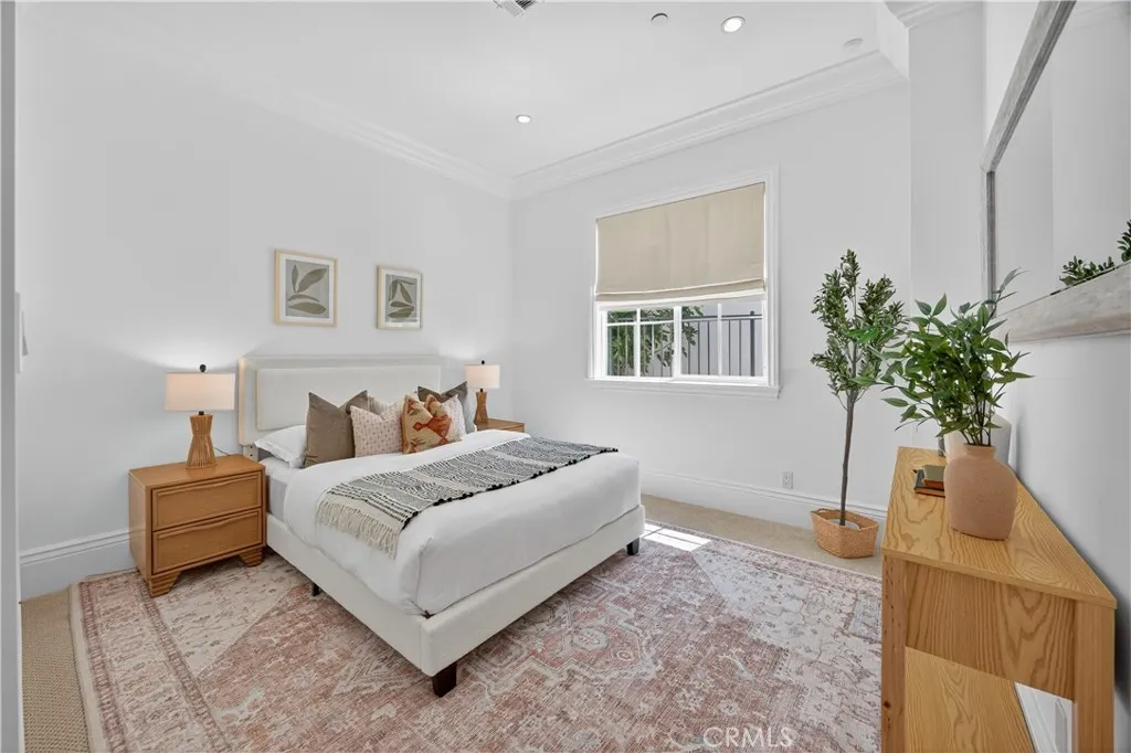 8056 Kentwood Avenue, Los Angeles, California 90045 home-pic-28