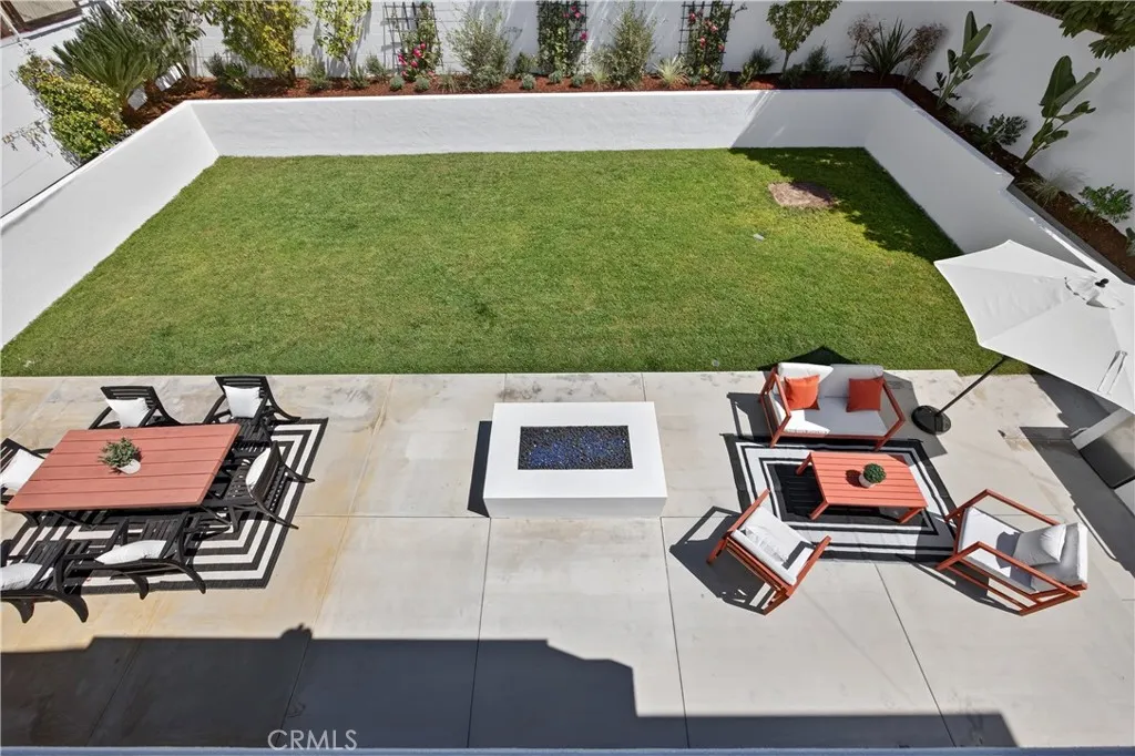 8056 Kentwood Avenue, Los Angeles, California 90045 home-pic-54