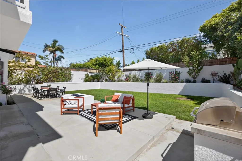 8056 Kentwood Avenue, Los Angeles, California 90045 home-pic-60