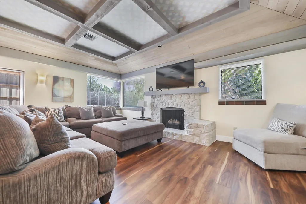 19120 Bubbling Wells Road, Desert Hot Springs, California 92241 home-pic-18