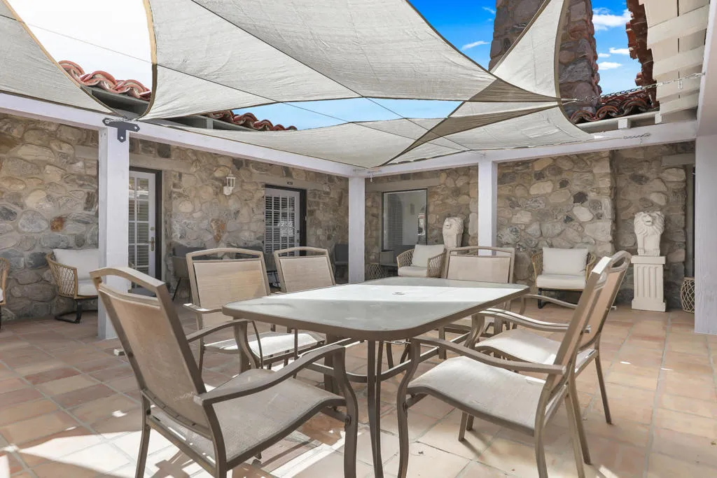 19120 Bubbling Wells Road, Desert Hot Springs, California 92241 home-pic-2