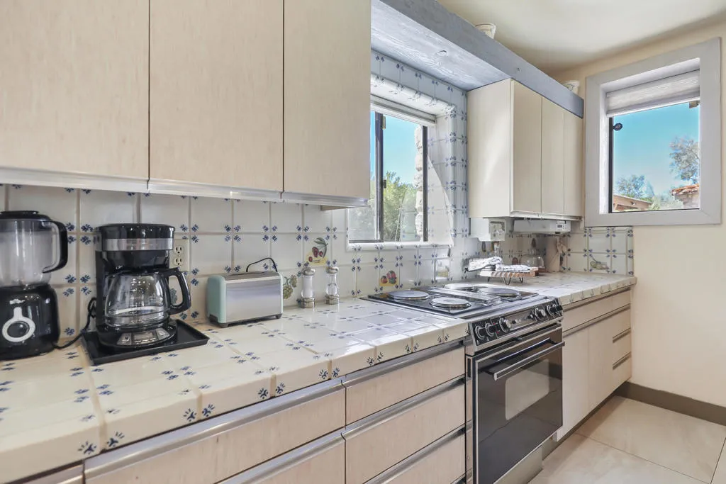 19120 Bubbling Wells Road, Desert Hot Springs, California 92241 home-pic-11