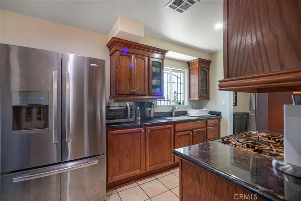 13130 Schoenborn Street, Sun Valley, California 91352 home-pic-9