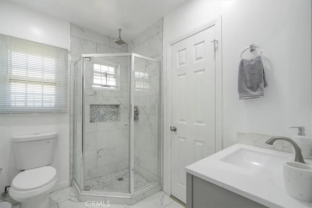 13130 Schoenborn Street, Sun Valley, California 91352 home-pic-15